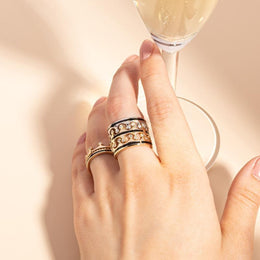 18ct Rose Gold Whitby Jet Diamond Tiara Band Ring. R1233.