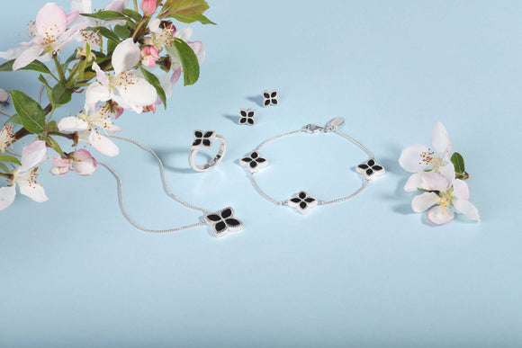 Sterling Silver Whitby Jet Bloom Flower Ball Edge Bracelet B1272